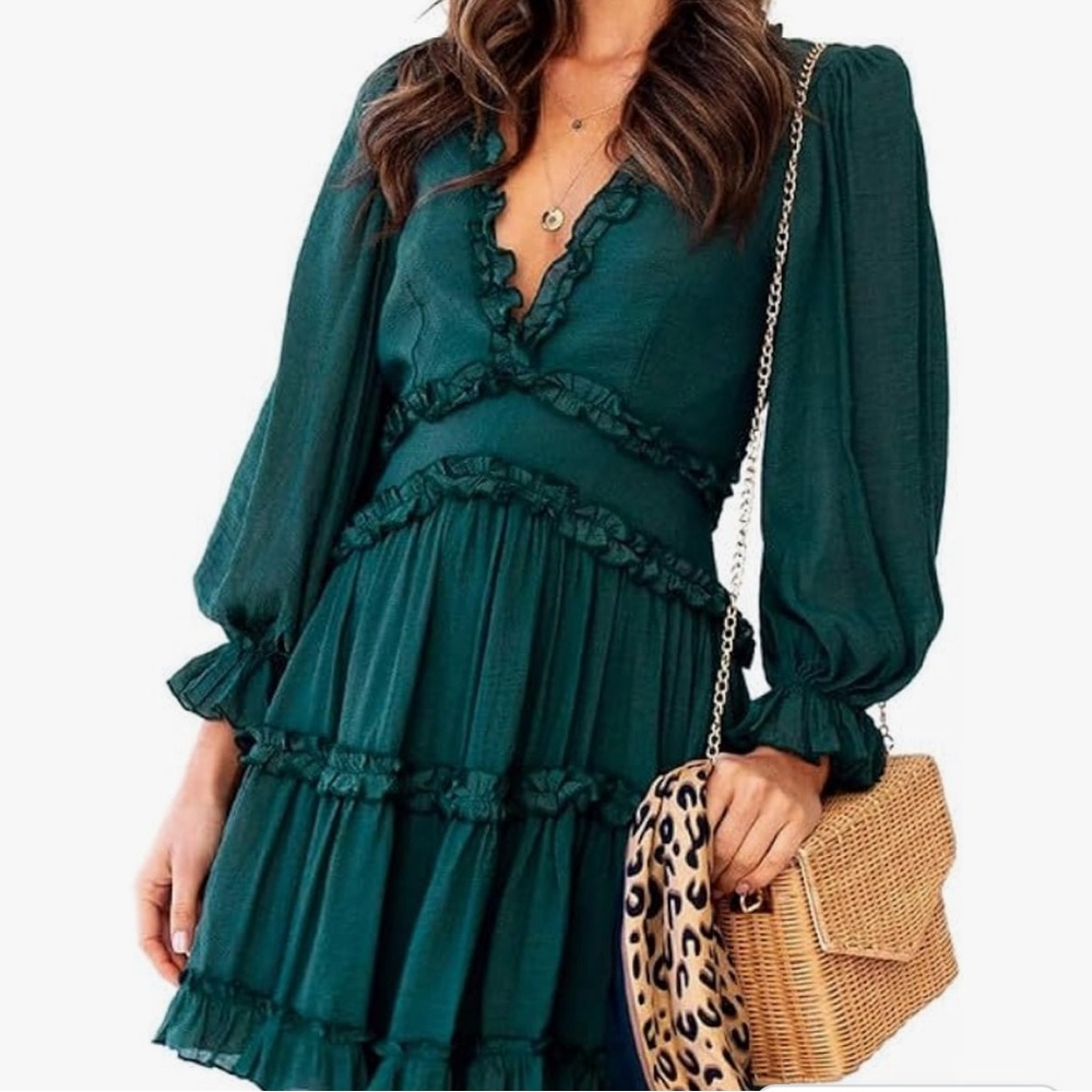 Green long sleeve dress
